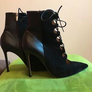 Gianvito Rossi lace up ankle boots 41